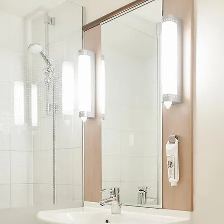 Ibis Charleville Mezieres Hotell