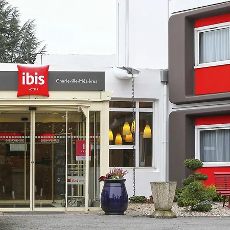 Ibis Charleville Mézières 3*