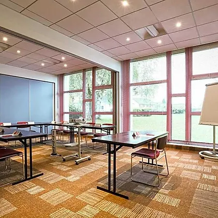 Hotel Ibis Charleville Mezieres 3*