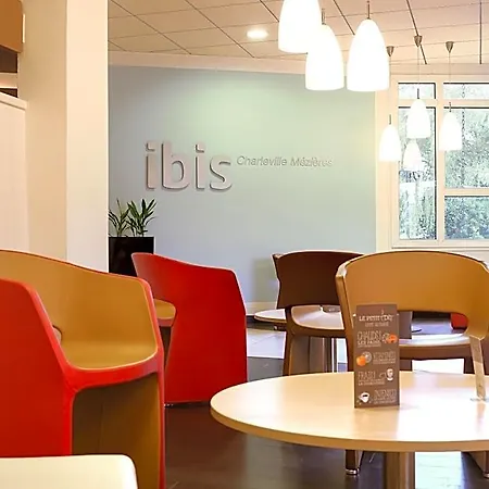Ibis Charleville Mezieres فندق 3*