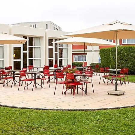 Hotel Ibis Charleville Mezieres 3*