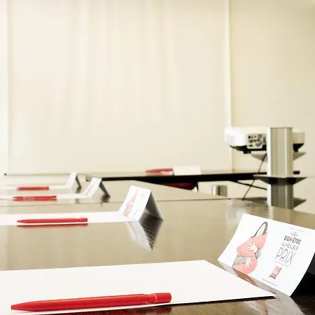 Hotel Ibis Charleville Mezieres 3*