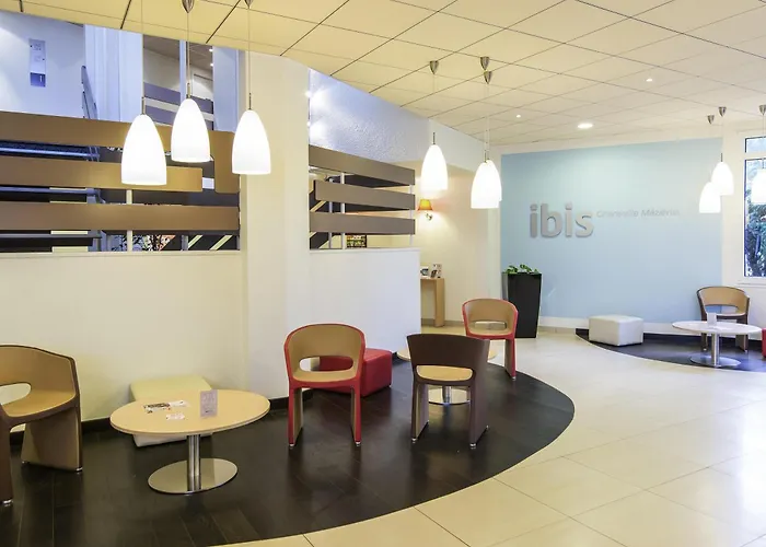 Hotel Ibis Charleville Mezieres 3*
