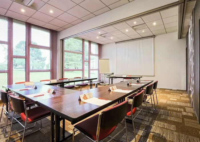 Hotel Ibis Charleville Mezieres