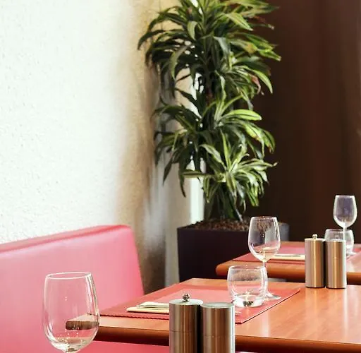 Ibis Charleville Mézières 3*