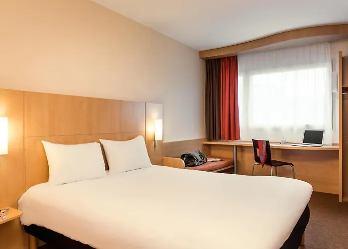 Ibis Charleville Mezieres Hotel 3*